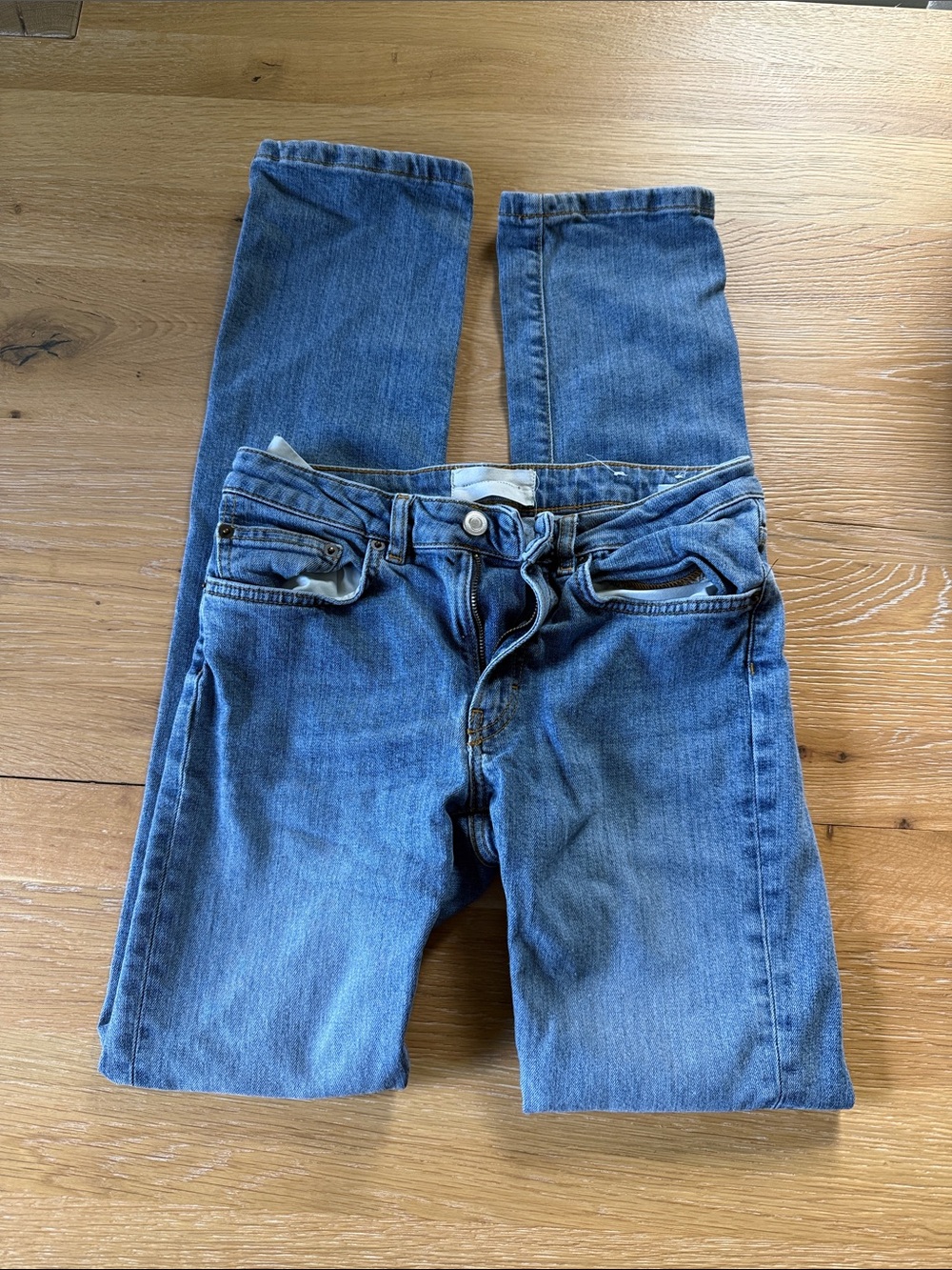 Women's Straight Leg Jeans in Classic Blue
